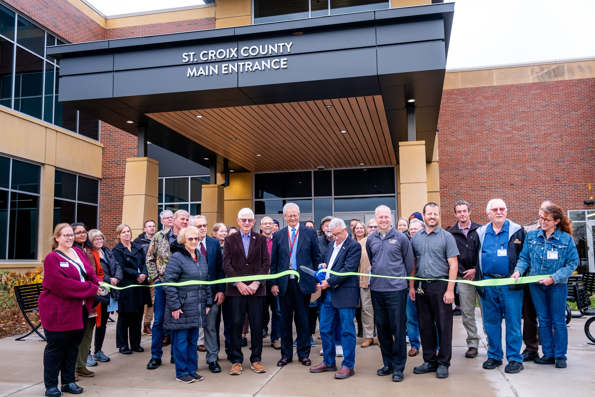 110725_StCroixCountyGovCenter_6_RibbonCutting