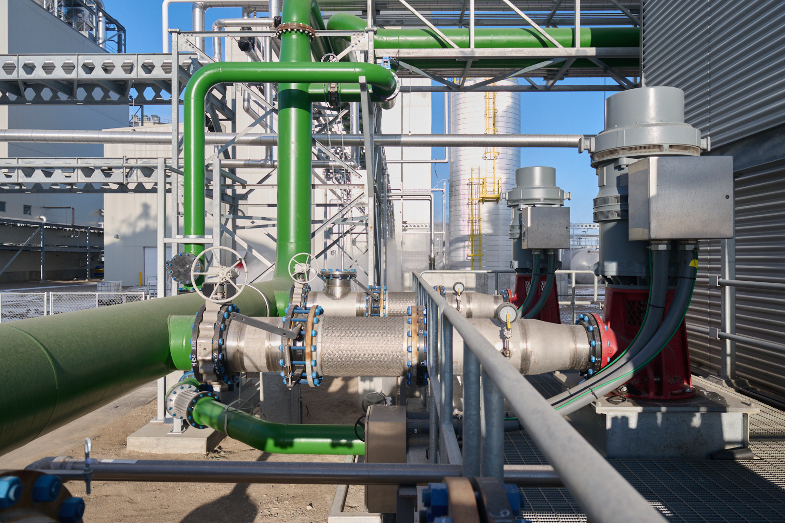 Casselton ND-121224-134_Cooling Water Header and Pumps